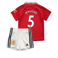 Manchester United Harry Maguire #5 Hjemmebanesæt Børn 2022-23 Kortærmet (+ Korte bukser)